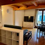 Lejlighed Loft Di Via Gluck Con Terrazzo *