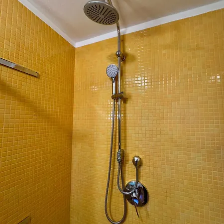 Loft Di Via Gluck Con Terrazzo Апартаменты